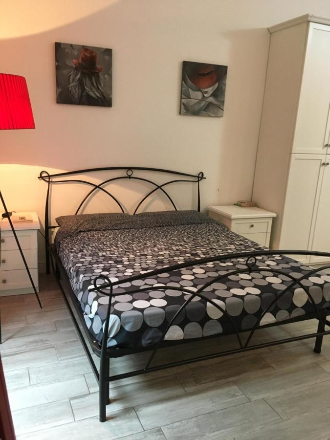 Maison Dora 10 Turin Bagian luar foto