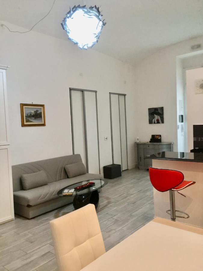 Maison Dora 10 Turin Bagian luar foto